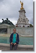 DSC_4096 * Teagan at the Victoria Memorial